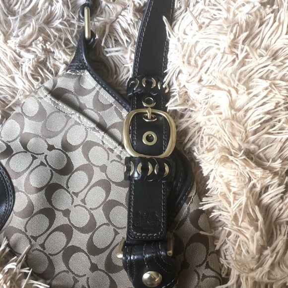 Brown coach bag with black and gold detailing - Picture 2 of 4